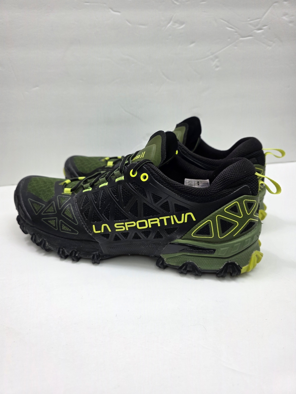 La Sportiva Bushido II  Mens Size 11 Olive/Neon Trail Running Shoe